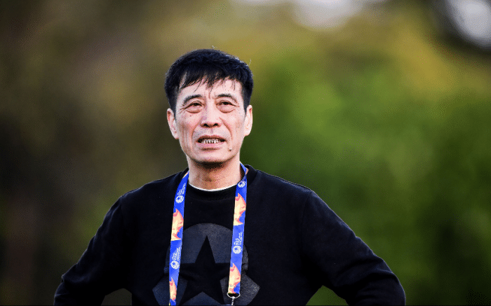 杨晨“击败”张效瑞，担任U16主帅！李霄鹏李铁沈祥福做评委