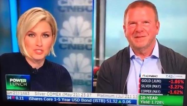 火箭老板直言：不后悔交易走哈登，过去五年球队为夺冠付出了一切！