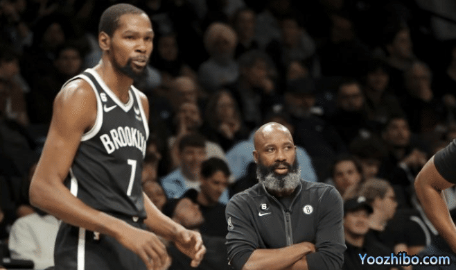 曝篮网更衣室气氛大变样：球员与教练终于互信 三巨头获冲冠利好