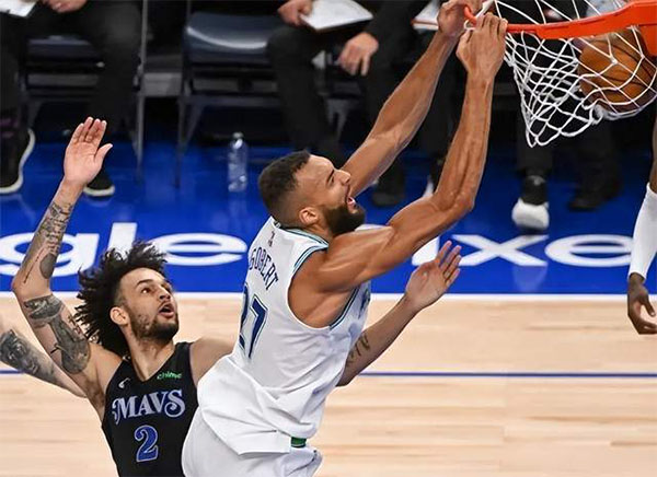 东契奇三分准绝杀 独行侠 2-0 森林狼