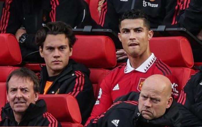 曼联弃儿垃圾时间也无法出场，世界杯后欲离队！4000万边锋终觉醒