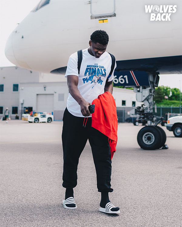 森林狼西决G3出征，0-2落后华子显愁容，追梦断言其已完蛋