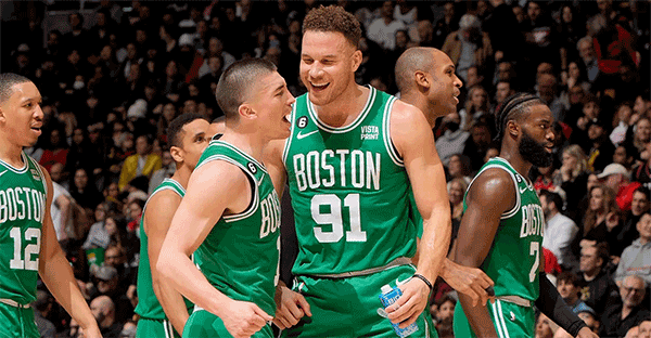 普里查德步入婚姻殿堂 格里芬等绿军球员到场