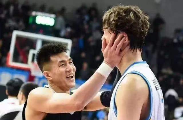 郭艾伦离开辽宁男篮，王哲林的反应背后隐藏着怎样的过往恩怨