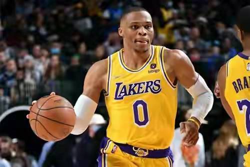 威少为何会确诊？低级错误乐极生悲，威少把好牌又打烂了