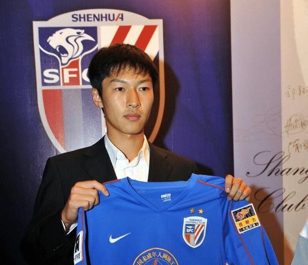 突发官宣！江苏3冠“领袖”加盟一星豪门，已轰52球25助仍值2千万