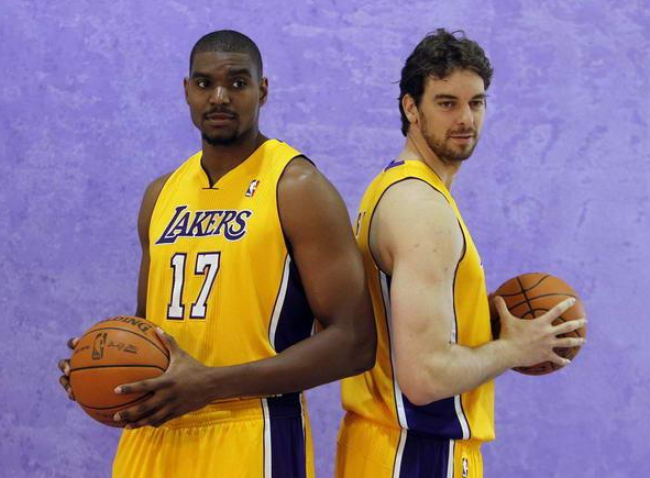 湖人双塔指的是谁？湖人双塔的时候阵容有谁？