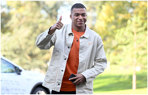 2亿欧元！大巴黎坚持报价，姆巴佩无缘超越内马尔，皇马按兵不动