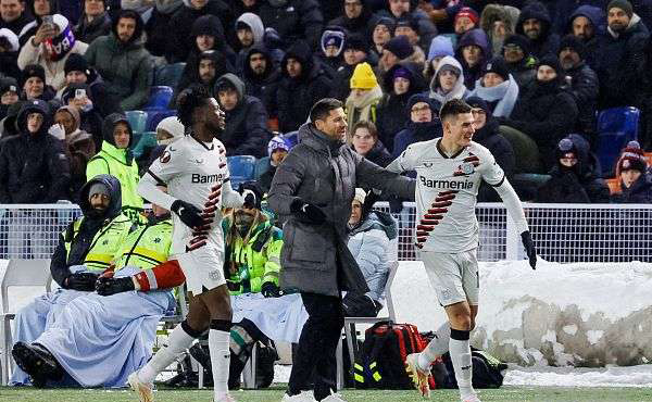 三线并进！阿隆索率勒沃库森18胜1平 德甲力压拜仁