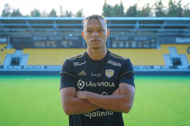 官宣！芬超球队SJK：华裔后卫晏新力转会上海申花