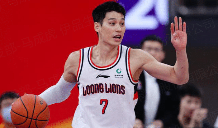 两战8分！林书豪出场不足5分钟，暴力抢断，下半场被郭士强弃用