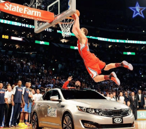 终迎官宣！篮网正式签约白魔兽，篮网总经理：他是全能的前场球员