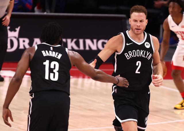 近41年第一人！哈登44+14+8再创神迹，比肩乔丹成历史第三后卫