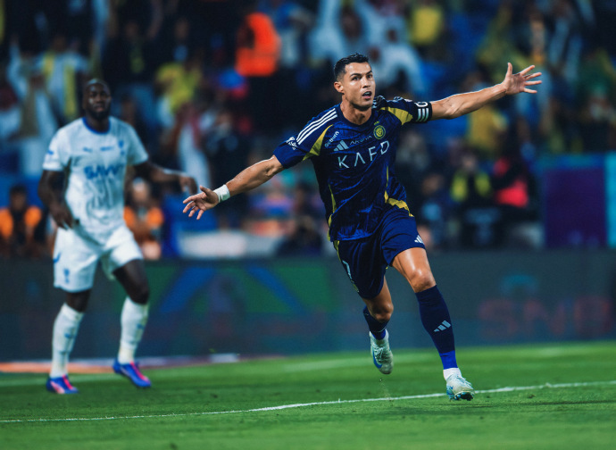 利雅得胜利1 - 4遭逆转丢冠 C罗球迷怒斥球队配不上 “史上最佳”