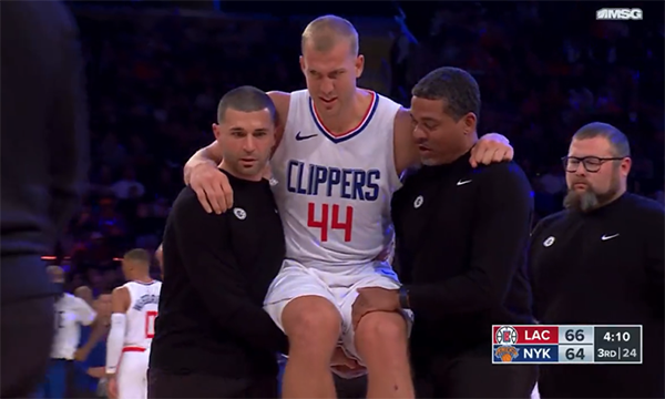 左膝韧带扭伤！普拉姆利遭杜兰特式伤病 快船内线告急或再签一人