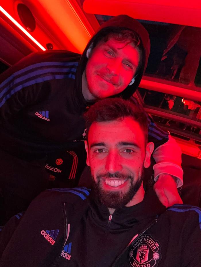 B费不再拄拐或为曼联出战热刺，滕哈格还没定！提醒小心对手发飙