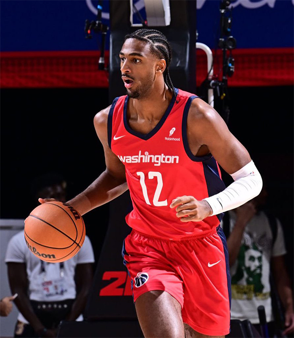 奇才夏联榜眼萨尔表现灾难 15投0中引争议