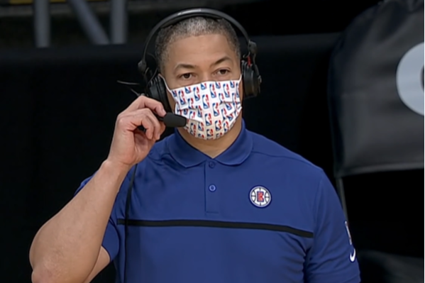 泰伦-卢：进攻端队员之间缺乏信 进攻选择不够合理