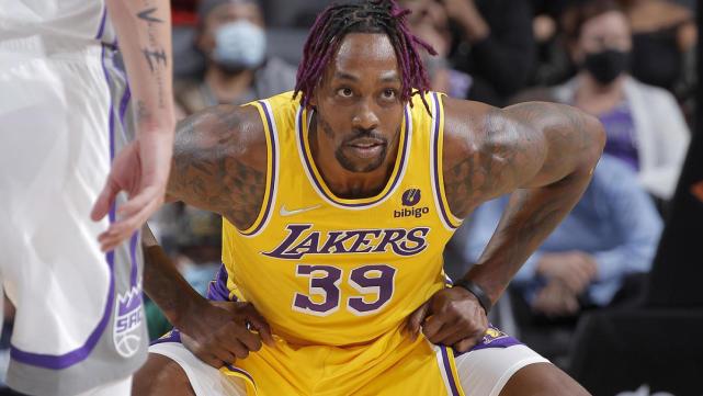 湖人官宣新伤情！魔兽颈部僵硬出战成疑，7人进伤病名单詹眉仍在列