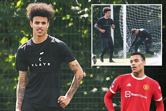 青木蓬头首次公开训练，备战新赛季！能否重返曼联半月内或有结果