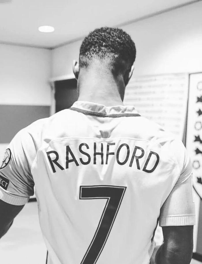 拉什福德下赛季或改穿7号！战巴萨证明成长，做到一事可达世界级