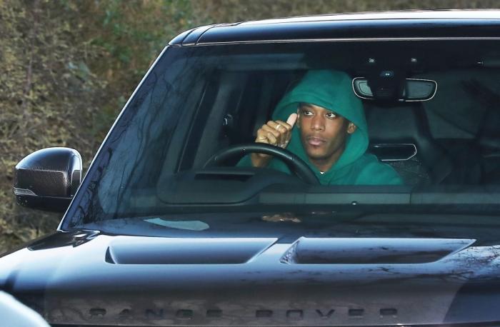 从曼联租借马夏尔5个月需1000万，无人问津！大英国门也被迫留队