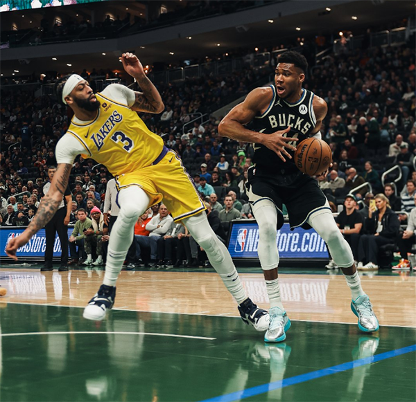 浓眉神勇34+23，双加时罚球绝杀：52分钟惊天大逆转