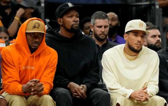 从杜兰特布克大笑到比尔交易传闻，太阳队何去何从？