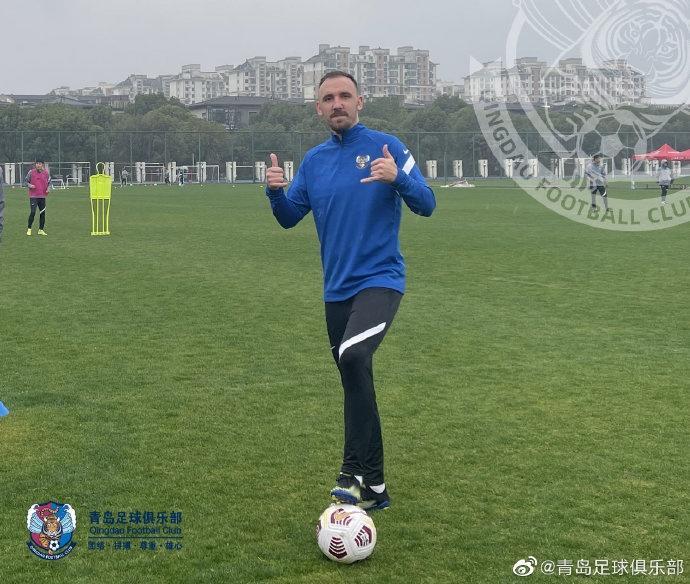 正式归队! 青岛队外援波波维奇结束隔离跟队训练