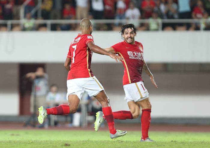 宣布解约！广州队9冠功勋告别中超，初衷与3大金靴一样，濒临退役