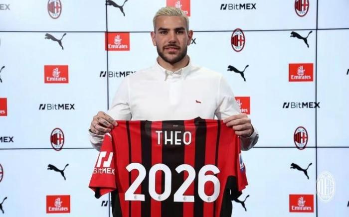 官方：特奥与米兰续约至2026年