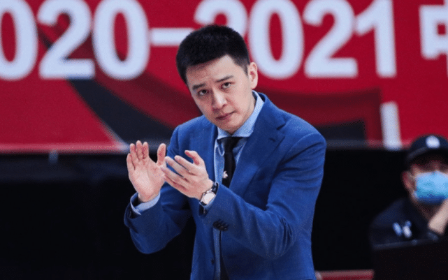 45胜9负！CBA最帅教头创队史纪录，头号夺冠热门呼之欲出