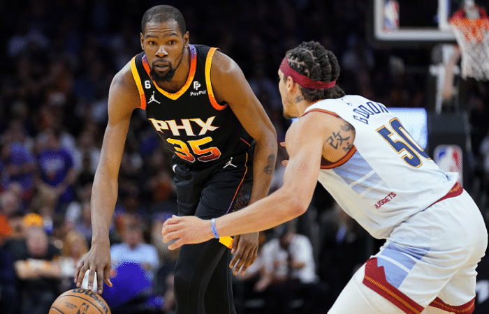 杜布合砍86分刷爆纪录：掀翻西部第一拒绝0-3 双巨疯狂撞胸庆祝