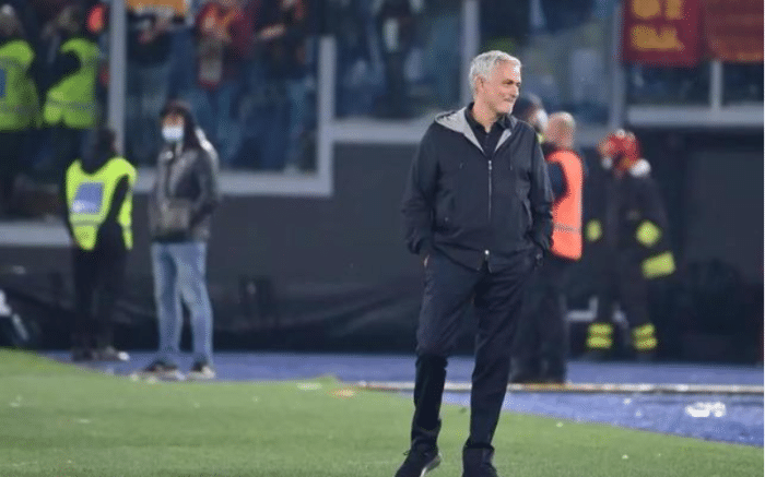 官宣：穆帅被罚款1万！罗马遭意甲处罚！罗马官方回应意甲联盟！