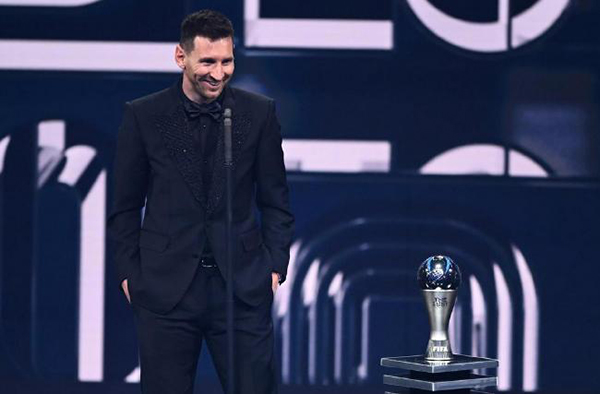 每日体育报：利雅得新月计划在6月6日下周二宣布签下梅西