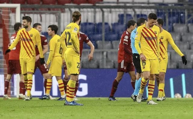 巴萨惨了！欧冠出局损失2000万欧！名嘴詹俊：梅西该庆幸转会大巴黎