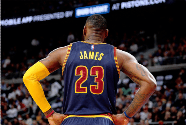 怕了吧？盘点那些把詹姆斯打出心理阴影的球员：诺维斯基，邓肯上榜！