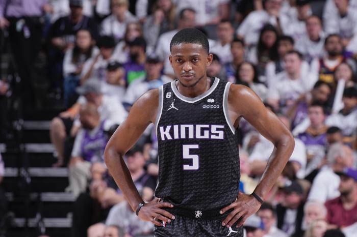 福克斯宣布带伤参加G5：透露食指骨折真因 佩戴夹板忍痛出战太拼