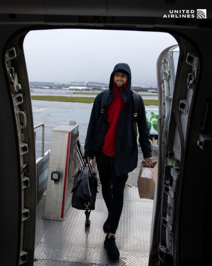 勇士开启五连客！库里率队出征快船：关键卡位战+冲击终结客场8连败