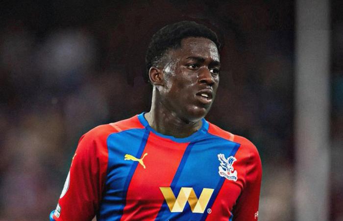 鲁尼爱将拒绝转会曼联原因曝光！水晶宫三顾茅庐，比曼联更有诚意