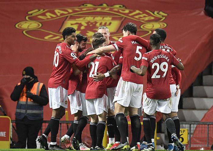 曼联夏窗只能买一大牌，中卫中锋需取舍！索帅暗示将召回米兰天才