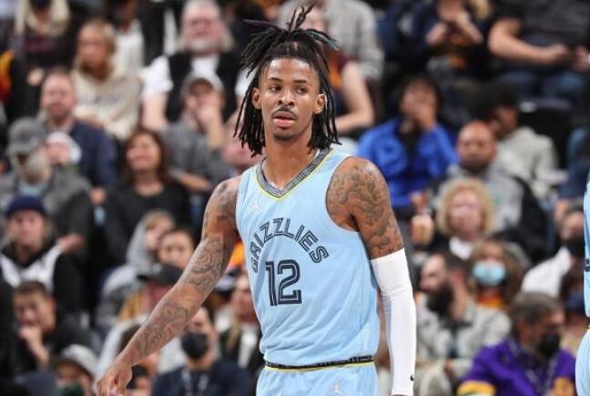 NBA头号新星太炸了，9分钟轰15分，14-0打懵勇士！库里4中0梦游