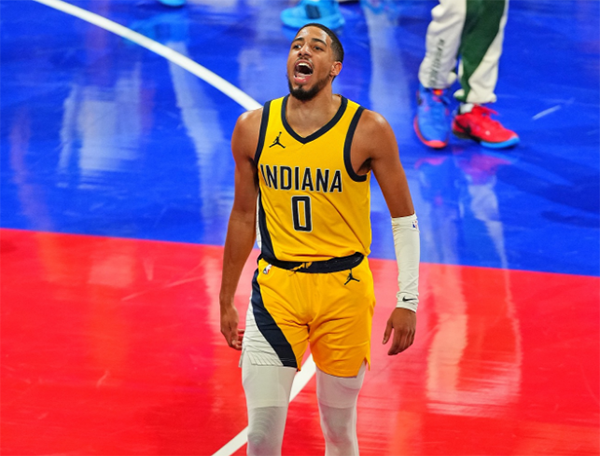 哈利伯顿封神狂刷历史第一：戴表庆祝霸气喊话 连冲季中MVP和冠军