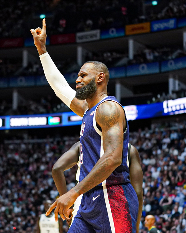 詹姆斯率美国男篮险胜南苏丹 18 年不败神话延