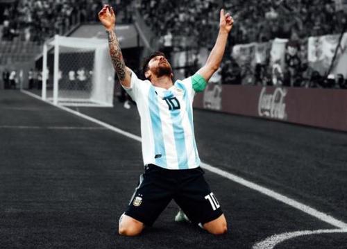 阿根廷球迷哭泣是怎么回事？阿根廷球迷怎么看梅西？