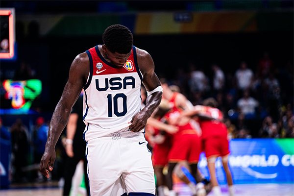 詹皇回应疑似表态！美媒预测美国男篮奥运阵容：詹杜领衔库里浓眉在列