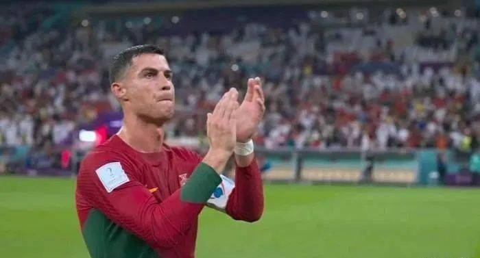 拉莫斯：C罗在停赛后提前返回俱乐部 但他在更衣室提供了很大支持