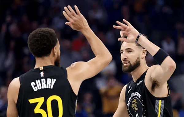 勇士曾向克莱提供2年4800万续约合同 但最终并没有达成续约协议