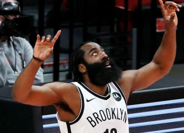 巴克利：哈登可能是世界上最强的球员！他的进攻比乔丹科比更出色