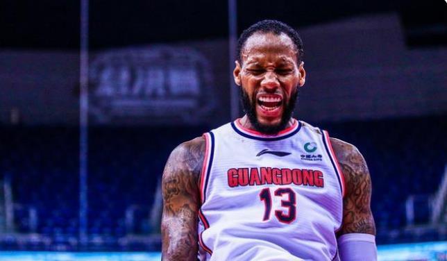 最后一舞，6年CBA生涯，威姆斯赚到了多少薪水？到手有多少？